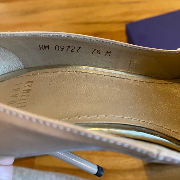STUART WEITZMAN PATENT LEATHER NUDE PUMPS WORN ONCE - Picture 4 of 13